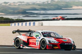#5 - Dutton Garage - George Nakas - Ben Stack - Audi R8 LMS GT3 Evo 2 l &copy; Race Project l Daniel Kalisz | GT World Challenge Australia