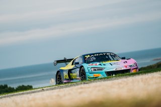 #44 - Valmont Racing - Marcel Valloua - Sergio Pires - Audi R8 LMS GT3 Evo 2 | GT World Challenge Australia