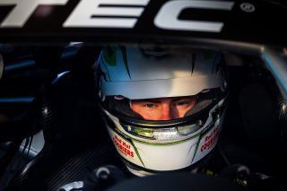 #888 - Triple Eight Race Engineering - Declan Fraser - Mercedes-AMG GT3 l © Race Project l Daniel Kalisz | GT World Challenge Australia
