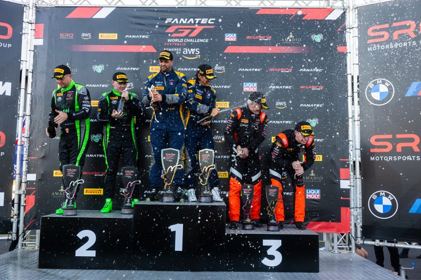 GT Festival, Podium Race 1 Am l © Race Project l Daniel Kalisz