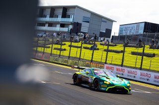 #1 – Shannons Volante Rosso Motorsport – Josh Hunt / Liam Talbot – Aston Martin Vantage AMR GT3 | | © Speed Shots Photography | Nathan Wong