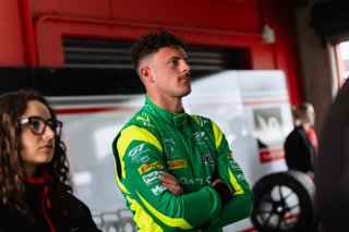 #1 - Volante Rosso Motorsport - Declan Fraser - Aston Martin Vantage AMR GT3 l &copy; Race Project l Daniel Kalisz | GT World Challenge Australia