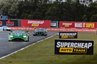 #1 - Volante Rosso Motorsport - Declan Fraser - Liam Talbot - Aston Martin Vantage AMR GT3 l &copy; Race Project l Daniel Kalisz | GT World Challenge Australia