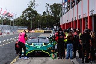 #1 - Volante Rosso Motorsport - Declan Fraser - Liam Talbot - Aston Martin Vantage AMR GT3 l &copy; Race Project l Daniel Kalisz | GT World Challenge Australia