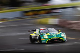 #1 &ndash; Shannons Volante Rosso Motorsport &ndash; Jamie Day / Liam Talbot &ndash; Aston Martin Vantage AMR GT3 | &copy; Race Project | Daniel Kalisz | Daniel Kalisz