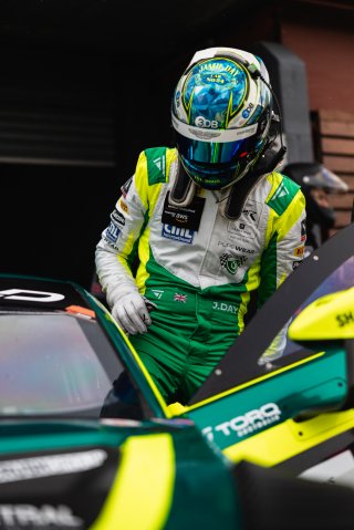 #1 &ndash; Shannons Volante Rosso Motorsport &ndash; Jamie Day &ndash; Aston Martin Vantage AMR GT3 | &copy; Race Project | Daniel Kalisz | Daniel Kalisz