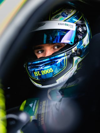 #1 &ndash; Shannons Volante Rosso Motorsport &ndash; Jamie Day &ndash; Aston Martin Vantage AMR GT3 | &copy; Race Project | Daniel Kalisz | Daniel Kalisz