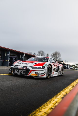 #24 &ndash; KFC/Team MPC &ndash; Paul Stokell / Matthew Stoupas &ndash; Audi R8 LMS EVO I | &copy; Race Project | Daniel Kalisz | Daniel Kalisz