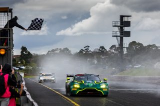 #1 &ndash; Shannons Volante Rosso Motorsport &ndash; Jamie Day / Liam Talbot &ndash; Aston Martin Vantage AMR GT3 | &copy; Race Project | Daniel Kalisz | Daniel Kalisz