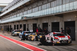 #24 – KFC/Team MPC – Paul Stokell / Matthew Stoupas – Audi R8 LMS EVO I | © Race Project | Daniel Kalisz  | Daniel Kalisz 