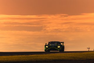 #1 – Shannons Volante Rosso Motorsport – Jamie Day / Liam Talbot – Aston Martin Vantage AMR GT3 | © Race Project | Daniel Kalisz  | Daniel Kalisz