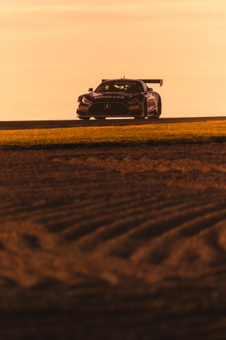 #47 – Supabarn Supermarkets/Tigani Motorsport – James Koundouris / Theo Koundouris – Mercedes-AMG GT3 EVO | © Race Project | Daniel Kalisz  | Daniel Kalisz