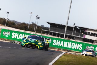#1 – Shannons Volante Rosso Motorsport – Jamie Day / Liam Talbot – Aston Martin Vantage AMR GT3 | © Race Project | Daniel Kalisz  | Daniel Kalisz