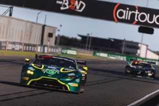 #1 &ndash; Shannons Volante Rosso Motorsport &ndash; Jamie Day / Liam Talbot &ndash; Aston Martin Vantage AMR GT3 | &copy; Race Project | Daniel Kalisz  | Daniel Kalisz