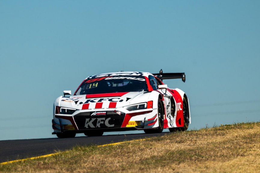 #24 - KFC Team MPC - Paul Stokell - Matthew Stoupas - Audi R8 LMS EVO II