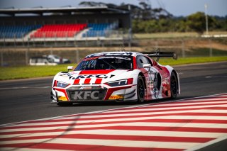 #24 - KFC/Team MPC - Paul Stokell - Matthew Stoupas - Audi R8 LMS EVO II l &copy; Jack Martin Photography | &copy; Jack Martin Photography
