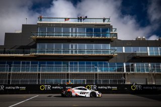 15 - Volante Rosso Motorsport - Josh Hunt - Geoff Emery - McLaren 720S GT3 Evo l &copy; Jack Martin Photography | @Jack Martin Photography