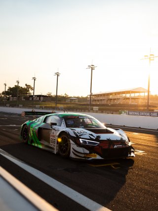 #666 - Team BRM - Garnett Paterson - John-Paul Drake - Audi R8 LMS EVO II l &copy; Jack Martin Photography | &copy; Jack Martin Photography