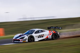 #15 - Volante Rosso Motorsport - Geoff Emery - McLaren 720S GT3 Evo l &copy; Jack Martin Photography | &copy; Jack Martin Photography