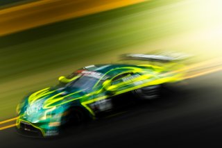 1 - Volante Rosso Motorsport - Declan Fraser - Liam Talbot - Aston Martin Vantage AMR GT3 l © Jack Martin Photography | © Jack Martin Photography