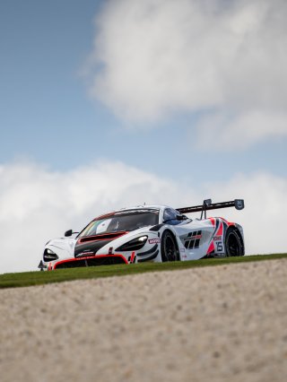 15 - Volante Rosso Motorsport - Josh Hunt - Geoff Emery - McLaren 720S GT3 Evo | Jack Martin Photography