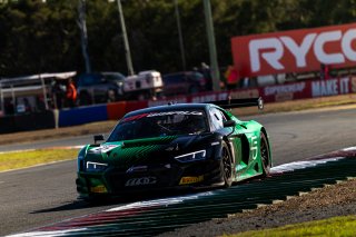 #2 - Trading Garage Team MPC - Valentino Astuti - Darren Currie - Audi R8 LMS EVO II l &copy; Jack Martin Photography | &copy; Jack Martin Photography
