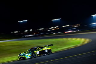 1 - Volante Rosso Motorsport - Declan Fraser - Liam Talbot - Aston Martin Vantage AMR GT3 l © Jack Martin Photography | © Jack Martin Photography