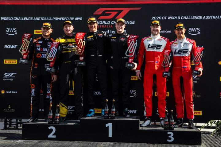 Leitch and Pires move to top of GT World Challenge Australia standings after Queensland Race 2 victory