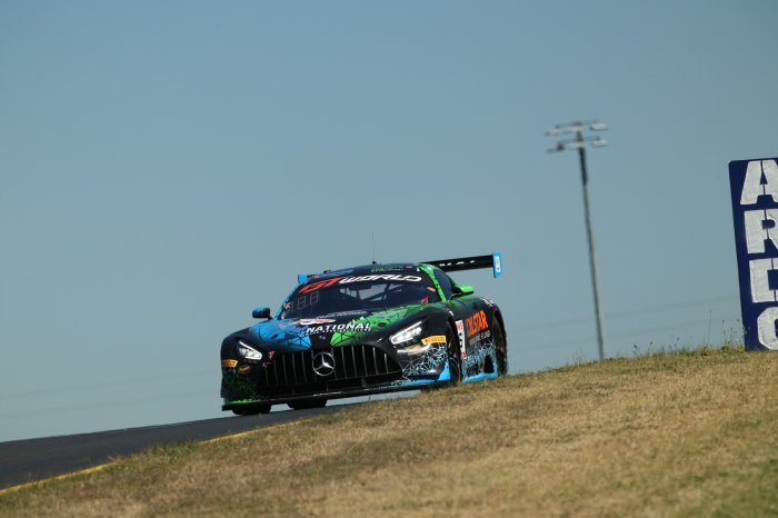 Hobson leads Bronze Practice with fastest lap