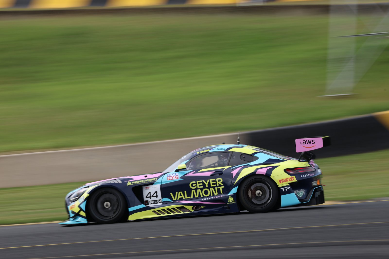 Randle shows the pace with fastest lap in Practice 2 
