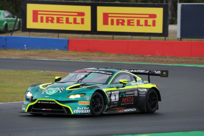 Fraser and Talbot go fastest in GT Festival Queensland Practice 1