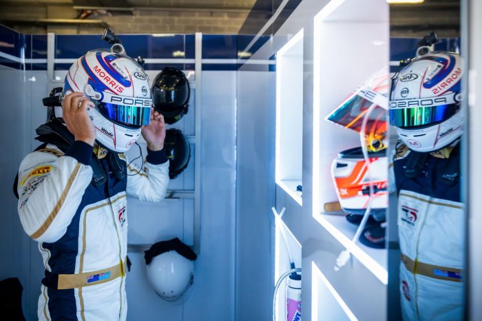 Jaxon Evans swaps Ferrari for Porsche in Asian debut