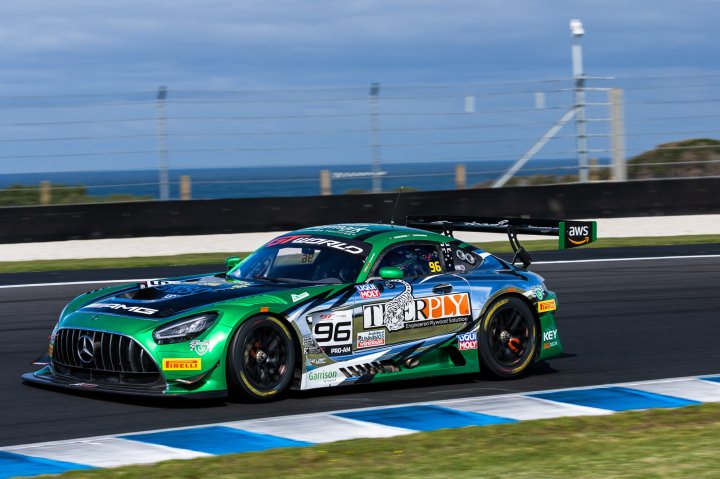 Smollen and Pedersen to return to GT World Challenge Australia in New Zealand